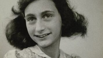 Thumbnail for Folge 109 – Anne Frank